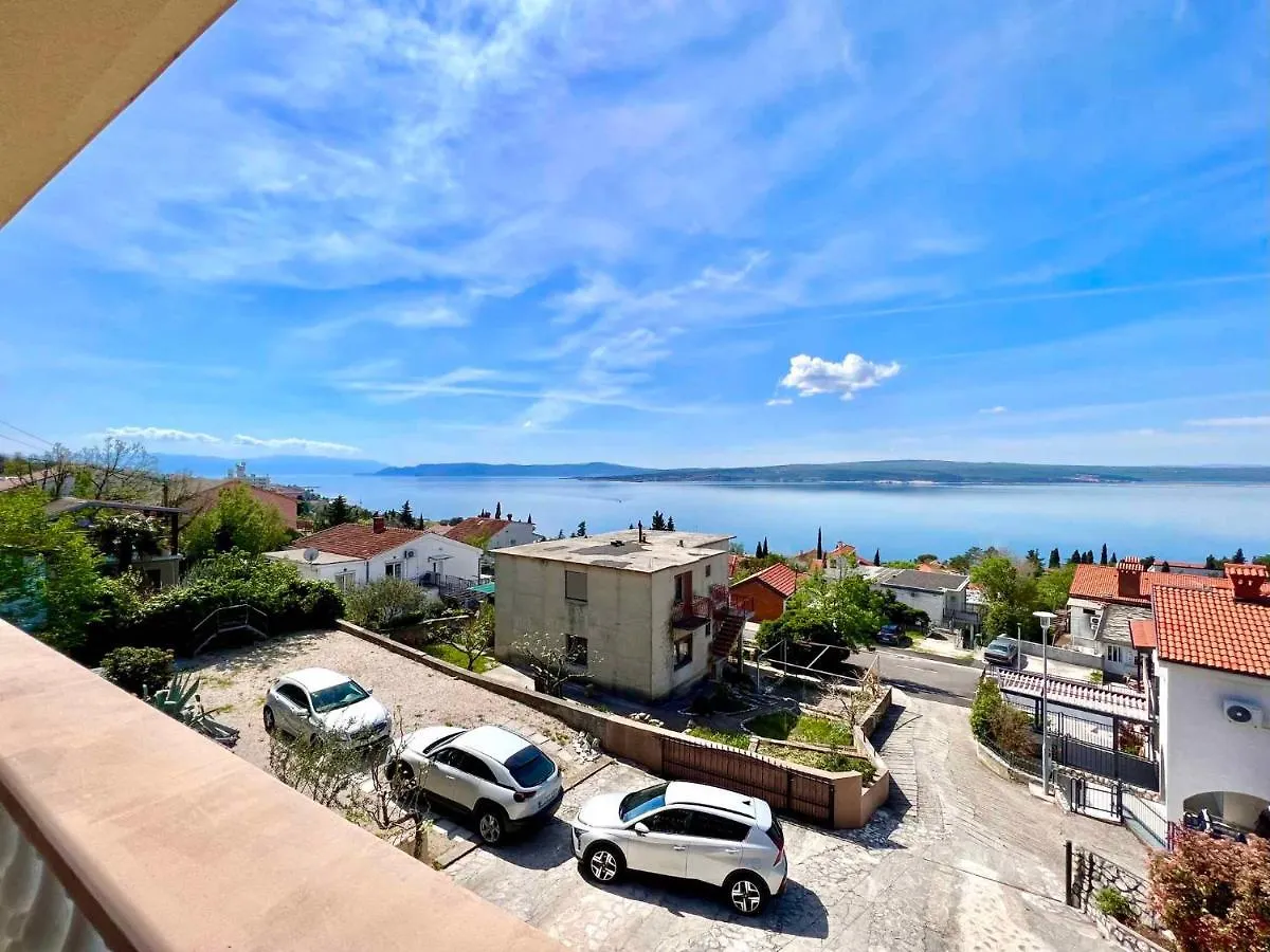Apartment Studio In Dramalj 44157 Croatia